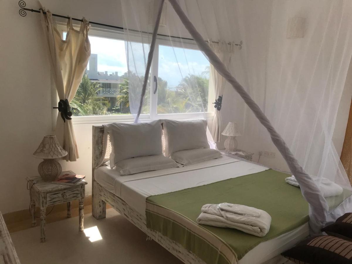 Life Resort St. Thomas Royal Palm Watamu Esterno foto