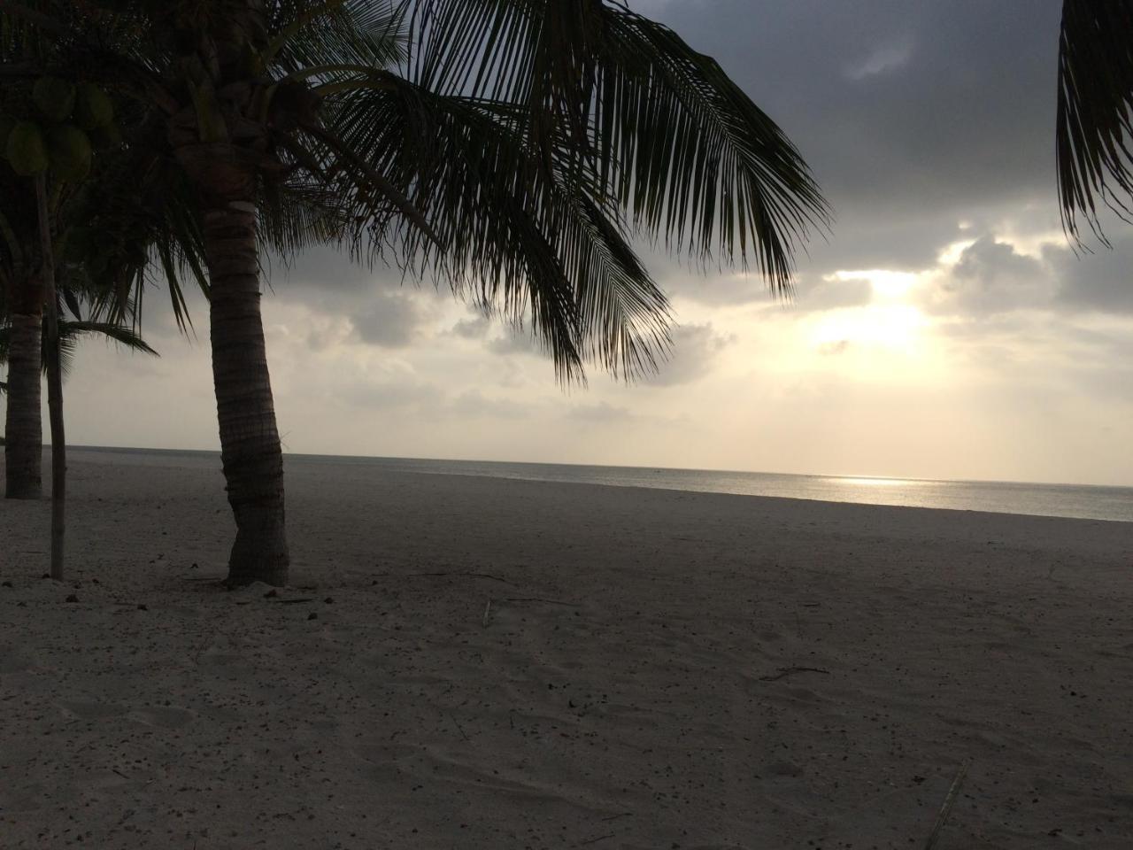 Life Resort St. Thomas Royal Palm Watamu Esterno foto