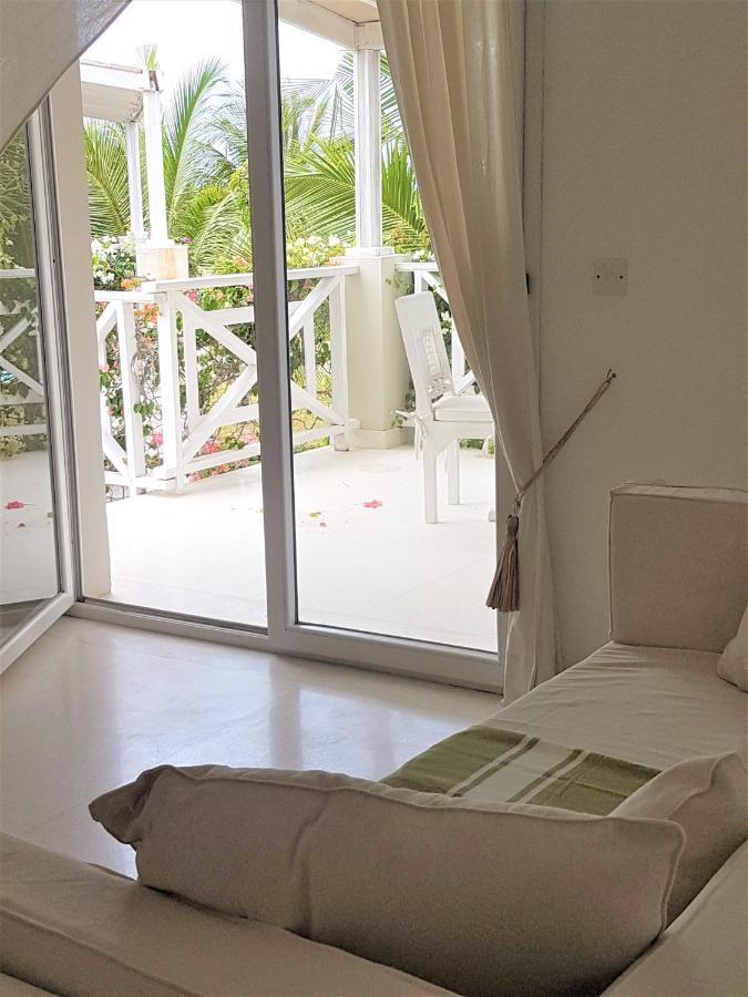Life Resort St. Thomas Royal Palm Watamu Esterno foto