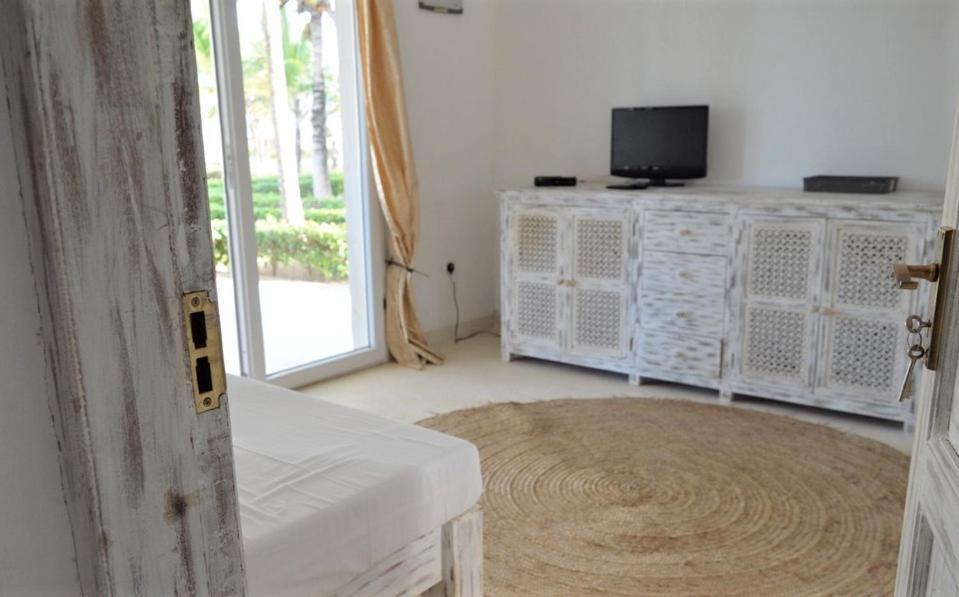 Life Resort St. Thomas Royal Palm Watamu Esterno foto